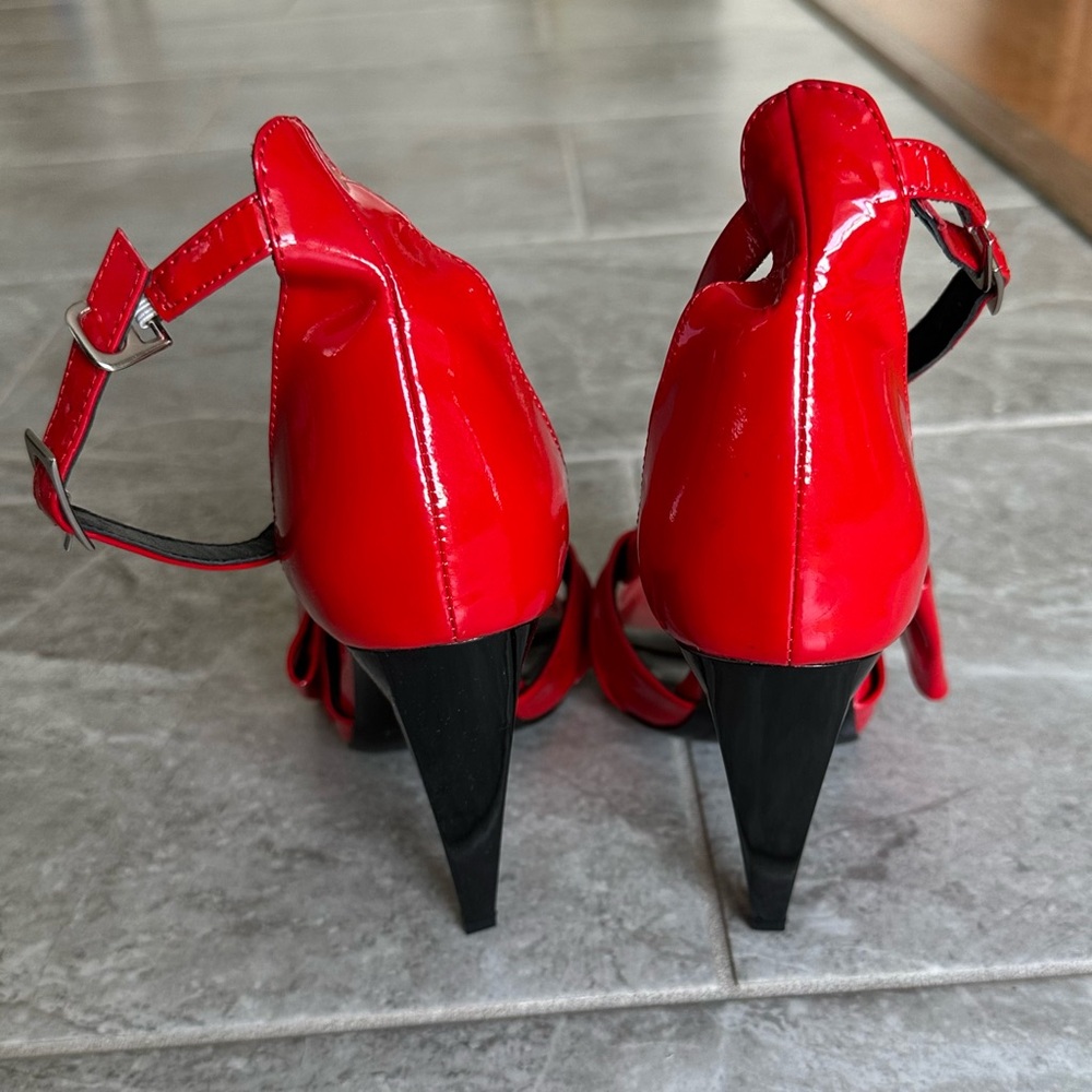 Saint Laurent Red Patent Leather Bow Ankle Strap Heels - Made in Italy - Size 37 - Picture 11 of 14